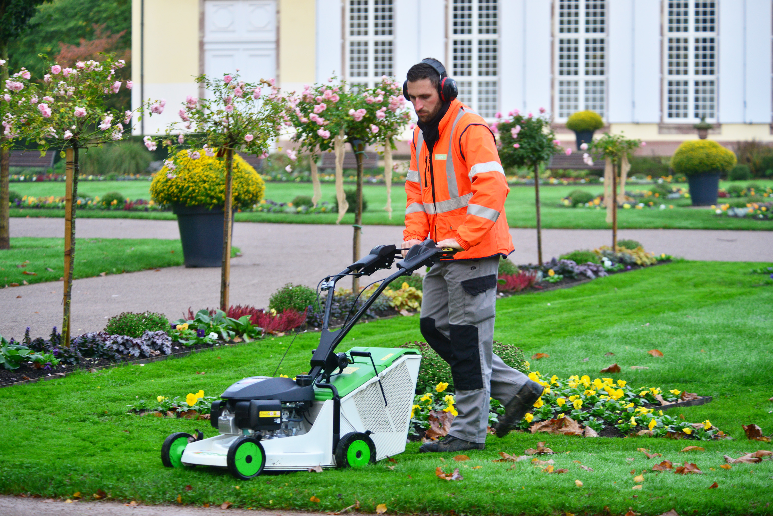 reglage de la hauteur de coupe sur tondeuse etesia