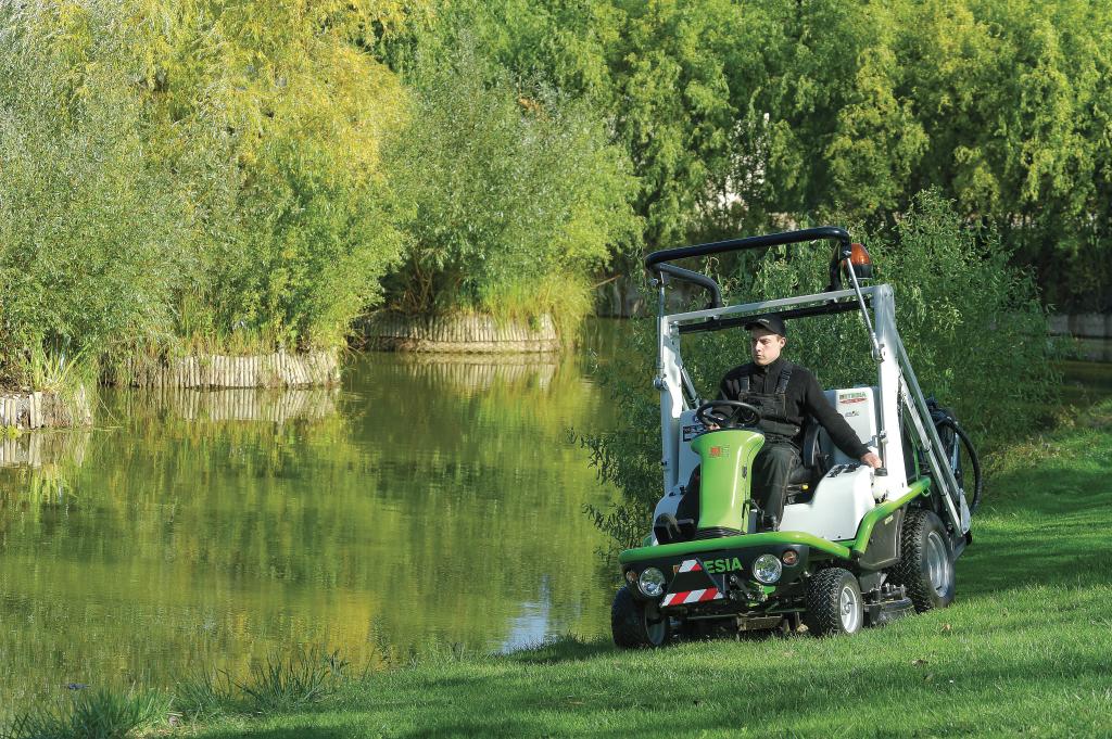 Hydro 124DX Aufsitzmäher, Gartentraktoren Etesia